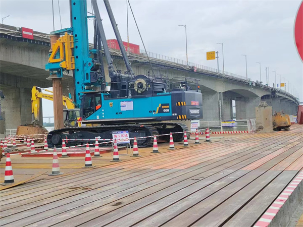 山河SWDM550H2 超大型多功能旋挖鉆機(jī)